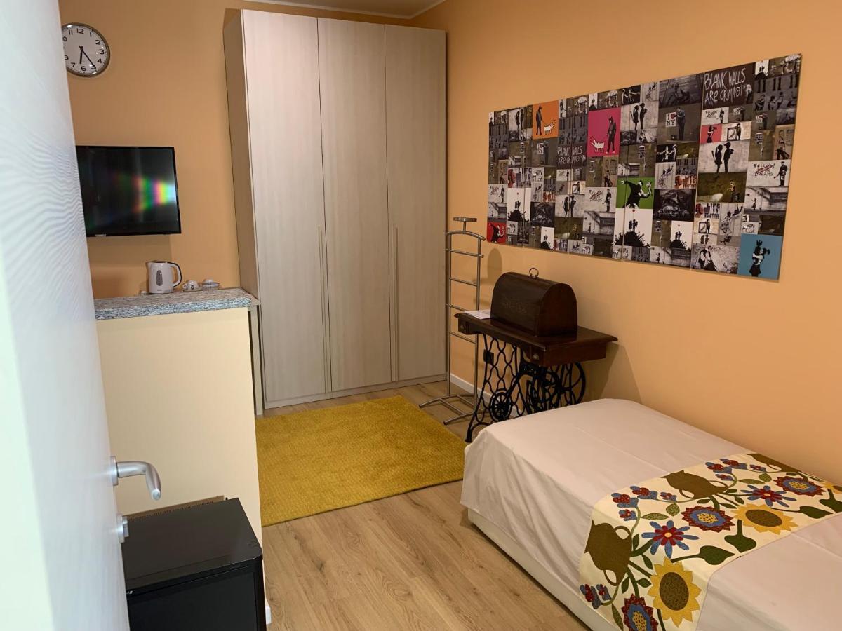 Bed & Breakfast Indi Thelar Villa Guardia Exteriör bild